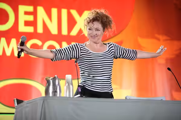 Alex Kingston speaking at the 2016 Phoenix Comicon at the Phoenix Convention Center in Phoenix, Arizona. Please attribute to Gage Skidmore if used elsewhere.