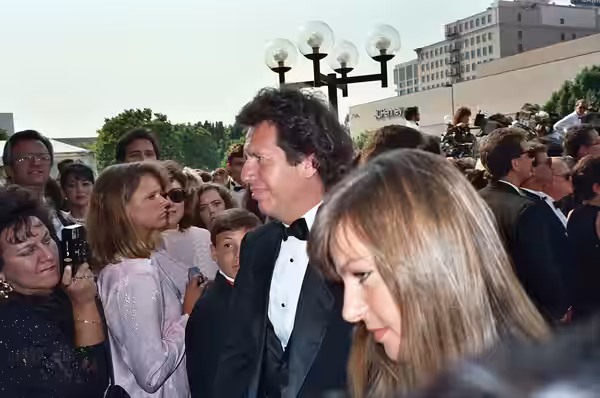 1988 Emmy Awards NOTE: Permission granted to copy, publish, broadcast or post any of my photos, but please credit "photo by Alan Light" if you can. Thanks. Scan