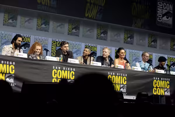 Shazad Latif, Mary Wiseman, Anson Mount, Wilson Cruz, Anthony Rapp, Mary Chieffo, Doug Jones and Sonequa Martin-Green speaking at the 2018 San Diego Comic Con I