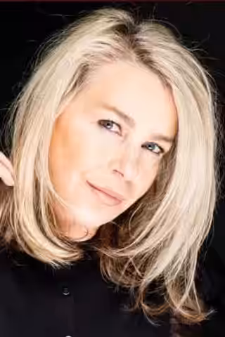 Leslie Ash