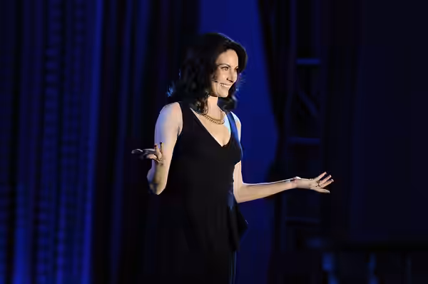 Laura Benanti. photo by Rob Rich © 2011 robwayne1@aol.com 516-676-3939