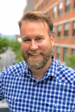 Marc Thompson
