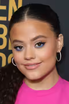 Sarah Jeffery