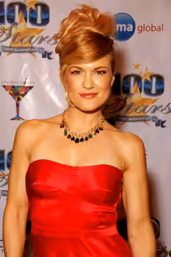 victoria Pratt attending the "Night of 100 Stars" for the 82nd Academy Awards viewing party at the Beverly Hills Hotel, Beverly Hills, CA on March 7, 2010 - Pho