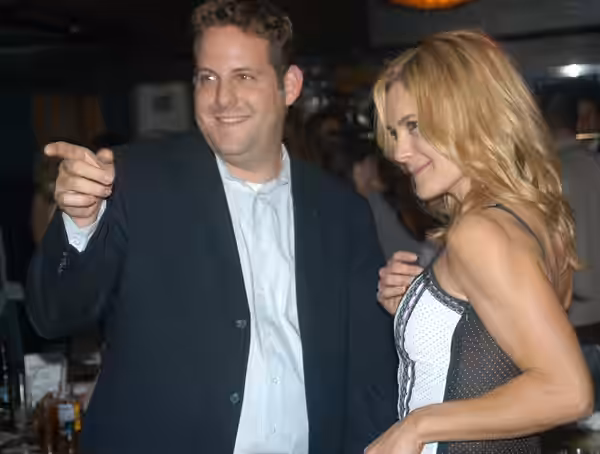 Actress Victoria Pratt At Porn Star Karaoke (2005)