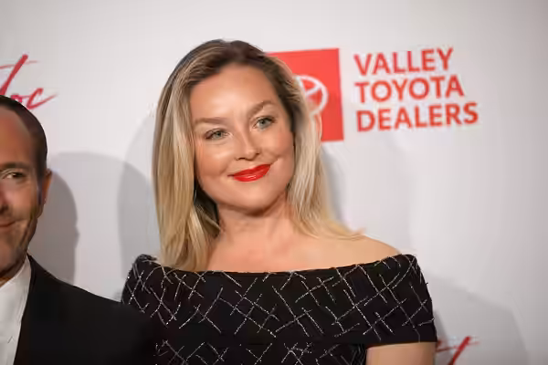 Elisabeth Röhm on the red carpet at 2024 Gateway Celebrity Fight Night at the Fairmont Scottsdale Princess in Scottsdale, Arizona. Please attribute to Gage Skid