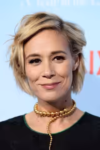 Liza Weil