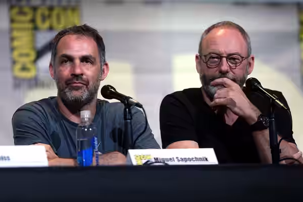 Miguel Sapochnik &amp; Liam Cunningham (2016)
