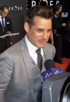 Adrian Pasdar at "Heroes" Season Three Premiere Party, Edison L.A., Downtown Los Angeles - Sept. 7, 2008