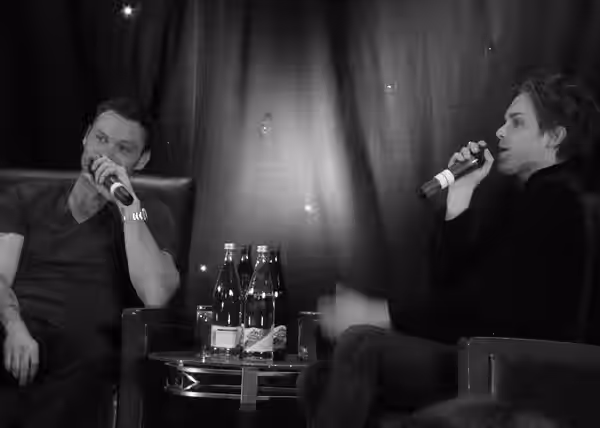 Brian Austin Green &amp; Thomas Dekker (2010)
