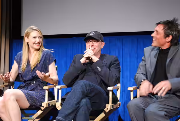 Anna Torv, Akiva Goldsman, J.H. Wyman (2011)