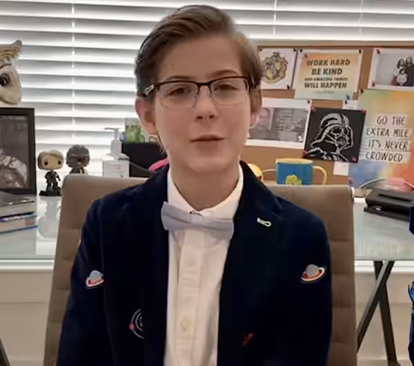 Jacob Tremblay speaking to the class of 2020 via a video