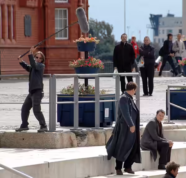 Filming "Torchwood" in Cardiff (2008)