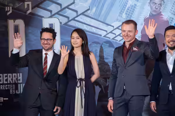スター・トレック BEYOND ジャパン・プレミア レッドカーペット J・J・エイブラムス サイモン・ペッグ ジャスティン・リン 前田敦子 (2016)