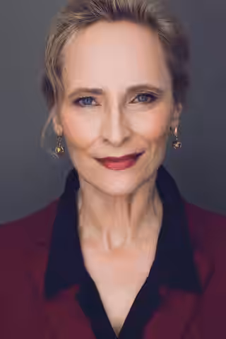 Laila Robins