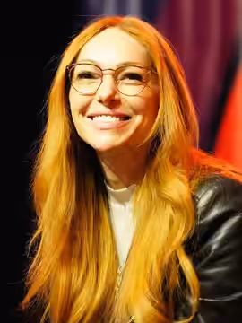Comiccon Holland 2026 - Q &amp; A Laura Prepon Laura Prepon Aka Alex Vause, Donna Pinciotti, Karen, ... Another headliner for Comic Con Holland, and sure enough
