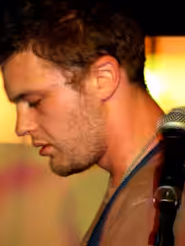 Michael Pitt. Pagoda Live in Madrid (2007)