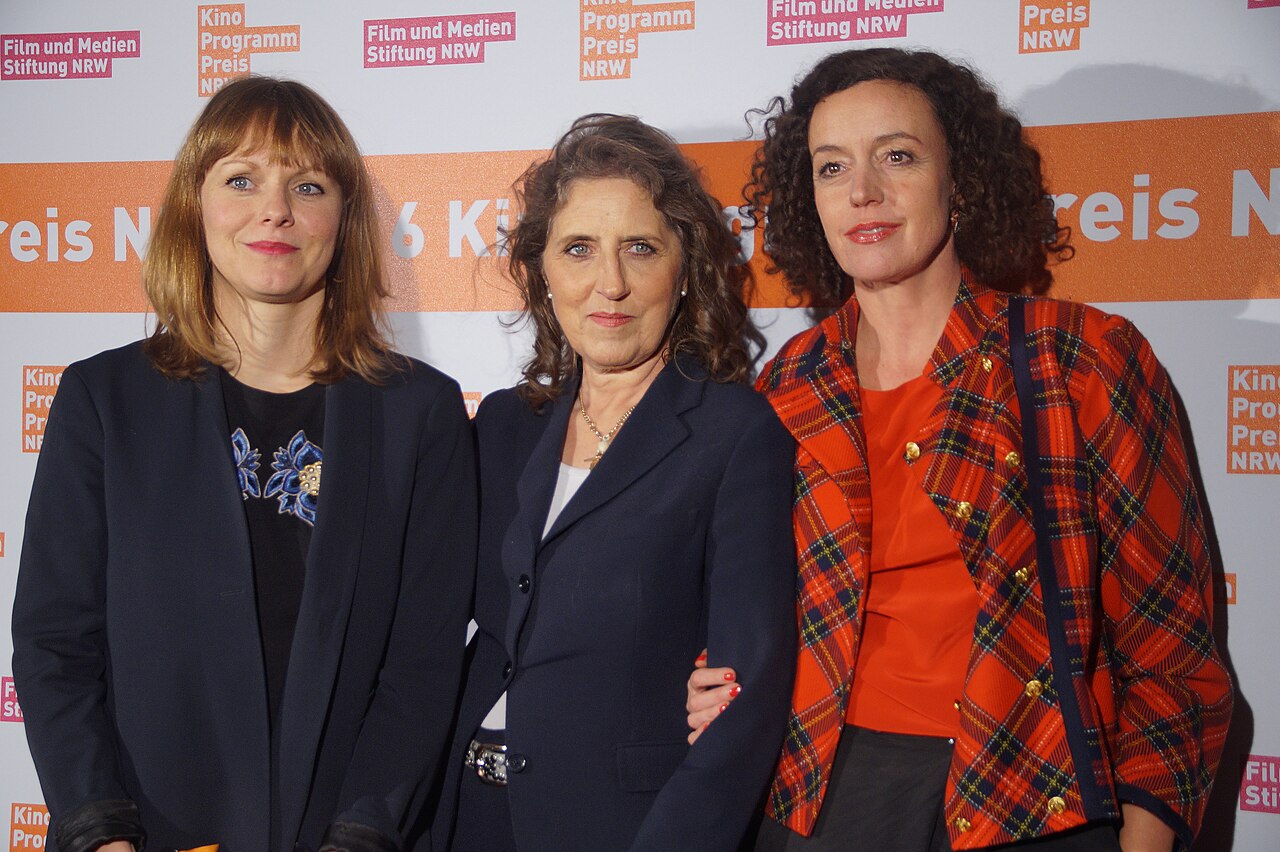 Maren Ade und Maria Schrader mit Petra Müller beim NRW Kinoprogrammpreis, November 2016, Köln.