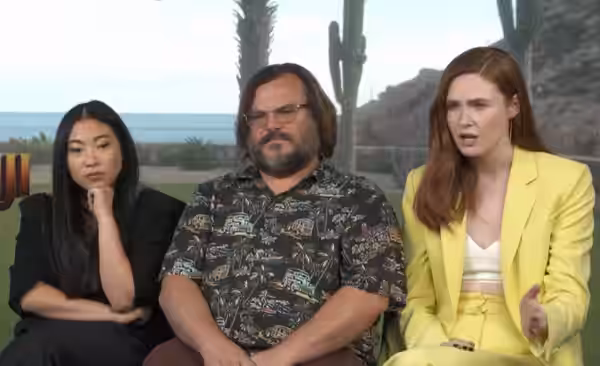 Awkwafina, Jack Black &amp; Karen Gillan in interview for Jumanji: The Next Level in 2019 (2020)