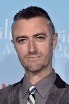 Sean Gunn