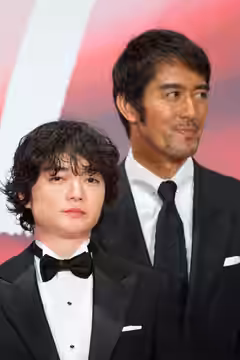 第30回 東京国際映画祭 オープニングセレモニー 阿部寛 染谷将太 (空海-KU-KAI-) (2017)