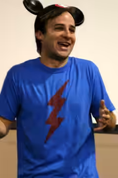 Convention - Oakland Super Slayercon - August 2004 - Danny Strongravenu115.JPG