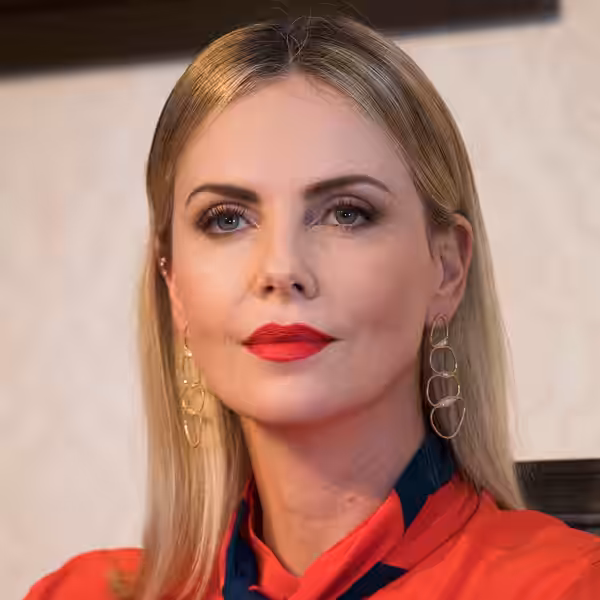 Charlize Theron at the Global Education and Skills Forum 2018 in Dubai. March 17, 2018, interviewed by Varkey Foundation CEO Vikas Potas.