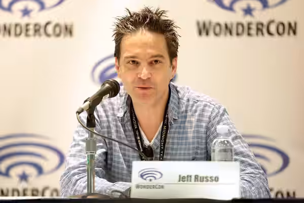 Jeff Russo speaking at the 2017 WonderCon at the Anaheim Convention Center in Anaheim, California. Please attribute to Gage Skidmore if used elsewhere.