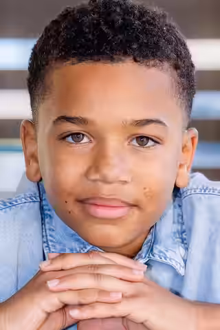 Cairo Cash Lee