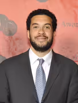PHOTO CREDIT: ANDERS KRUSBERG / PEABODY AWARDS w:Ezra Edelman at 70th Annual Peabody Awards Luncheon, Waldorf-Astoria Hotel May 23, 2011