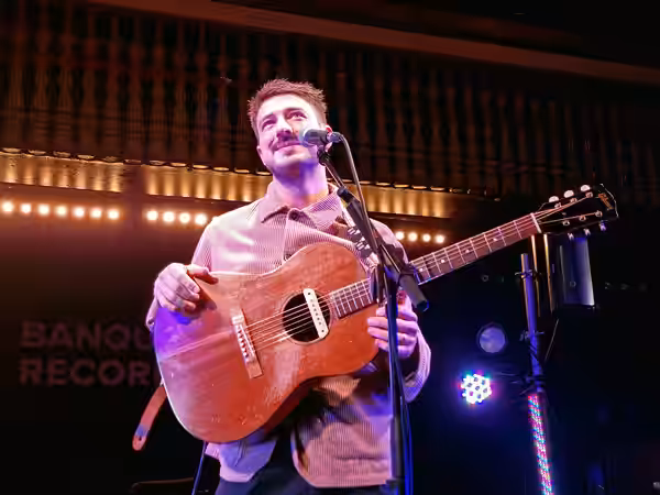 Video I shot at this gig here: <a href="https://www.youtube.com/watch?v=K6ZepI5G6nY" rel="noreferrer nofollow">www.youtube.com/watch?v=K6ZepI5G6nY</a&g (2022)
