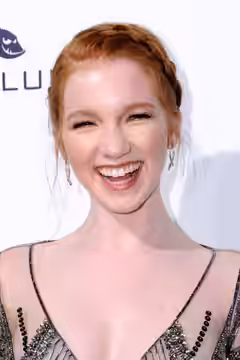 Annalise Basso