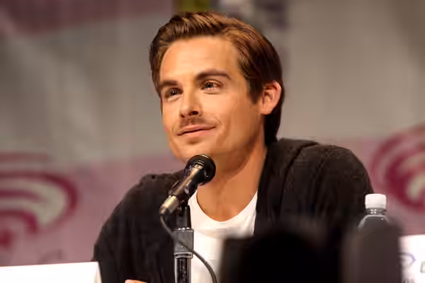 Kevin Zegers speaking at the 2013 WonderCon at the Anaheim Convention Center in Anaheim, California. Please attribute to Gage Skidmore if used elsewhere.