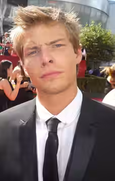 Hunter Parrish at the Emmys in September 2009.