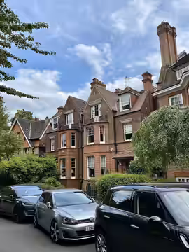 9 and 10 Gainsborough Gardens, Hampstead. No. 9 was the residence of the writer John le Carré from 1980 until his death in 2020. (2021)