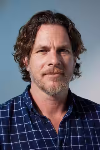 Jonathan Nolan