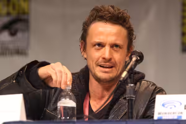 David Lyons speaking at the 2013 WonderCon at the Anaheim Convention Center in Anaheim, California. Please attribute to Gage Skidmore if used elsewhere.