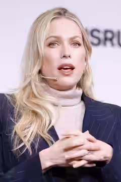 SAN FRANCISCO, CALIFORNIA - OCTOBER 28: Erin Foster, Co-Founder of Favorite Daughter, speaks onstage during TechCrunch Disrupt 2024 Day 1 at Moscone Center on O