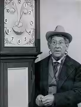Jack Gilford returns as a special guest playing Doctor Proctor's absent-minded doctor brother, Doctor Doctor and the fun begins when he makes a rare housecall a (1976)