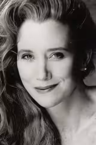 Sally Kirkland