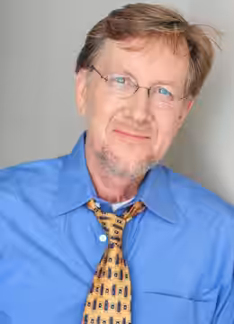 Headshot of Robert Clotworthy. (2013)
