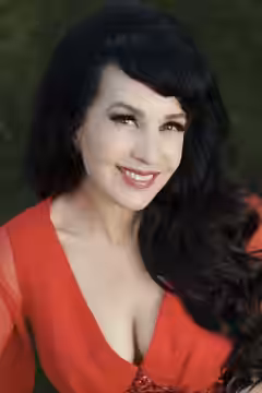 Grey DeLisle