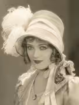 Quality Street. From the back: "Susan (Helen Jerome Eddy) tells Phoebe (marion Davies) to count to one hundred before going to the door when Doctor Drown (Conra (1926)