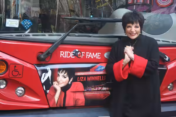 Legend and New York Icon, Liza Minnelli, Honored in Gray Line New York’s "Ride of Fame" March 8, 2011