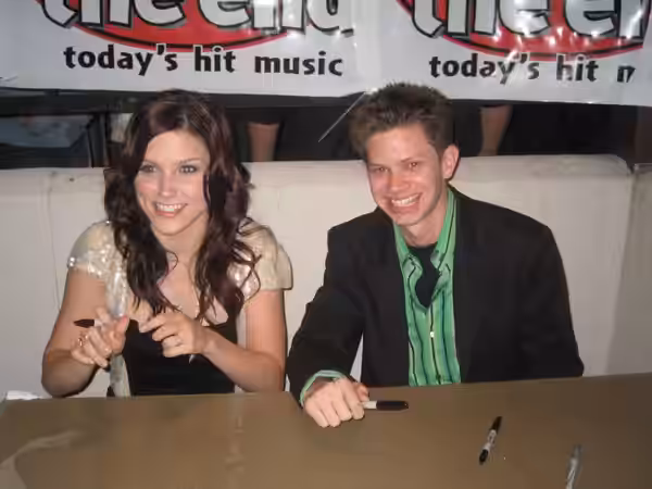 Actors Sophia Bush (left) and Lee Norris, at a One Tree Hill fan meet'n'greet.