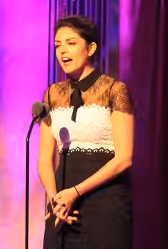 Cecily Strong presents the Peabody to Serial. (2015)