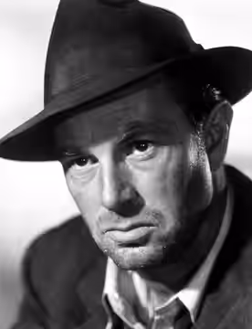 Studio publicity portrait of Sterling Hayden for The Asphalt Jungle (1950 film). Copyright details Additional source information: This is a publicity photo take
