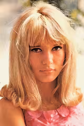 Gillian Hills