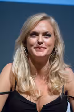 Elaine Hendrix at the 2015 ATX TV Festival presentation on the TV show Sex &amp; Drugs &amp; Rock &amp; Roll