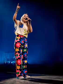 Lauren Daigle @ Crypto.com Arena 11/10/2023 Los Angeles, shot for Pass The Aux